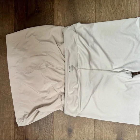 Athleta Khaki Skort Brooklyn 16" length NWOT❤️ - Picture 6 of 6